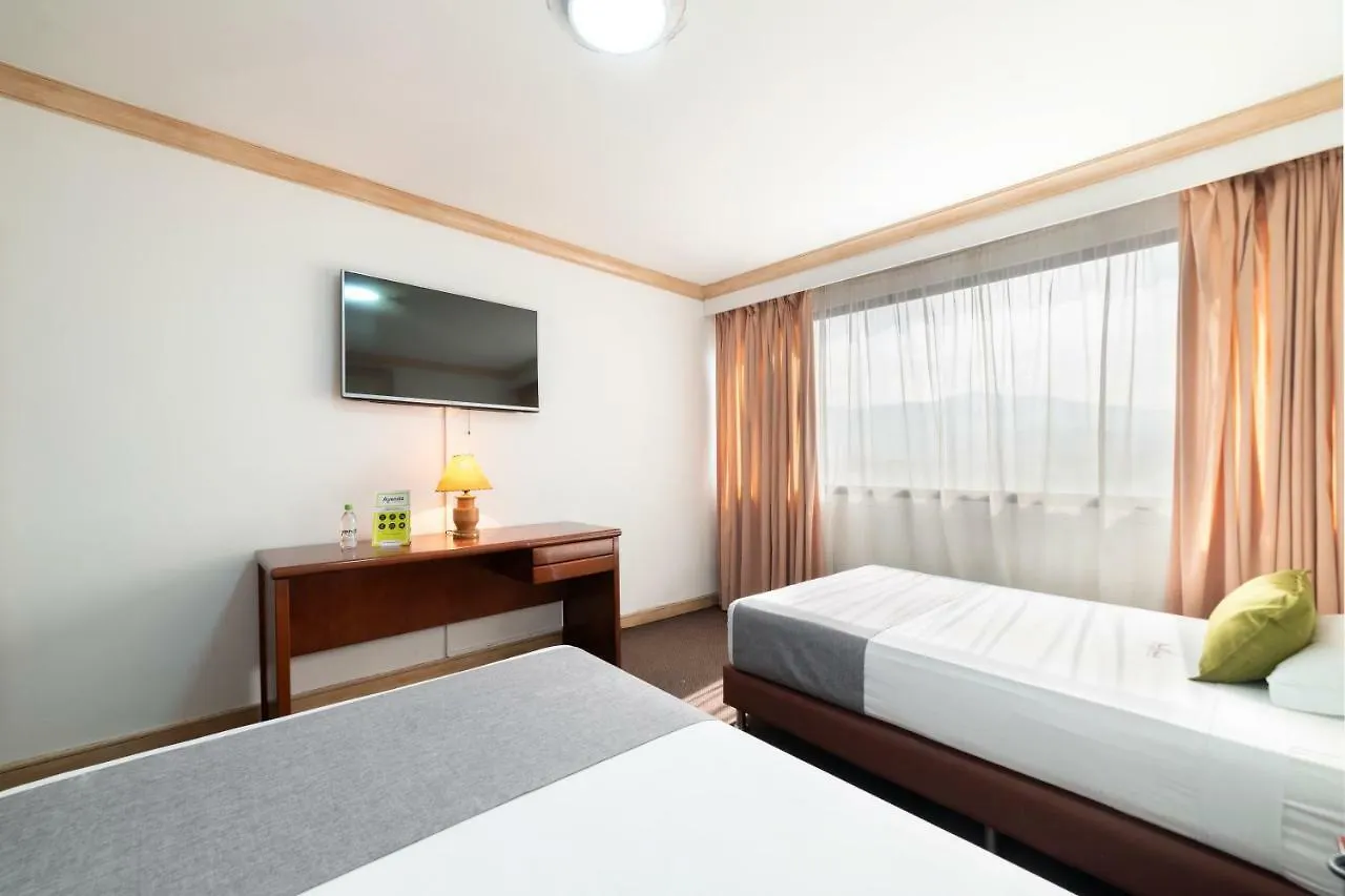 فندق Ayenda 1235 Botero ميديلين كولومبيا